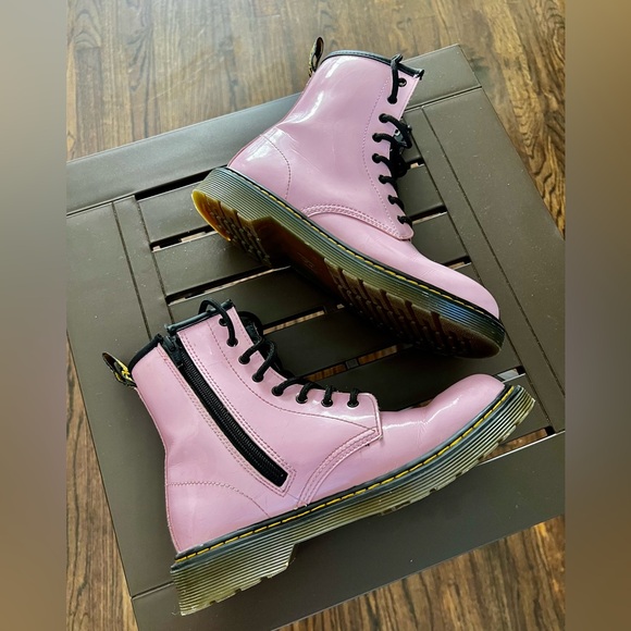 Dr Martens EUC Air Wair Youth 1460 Patent Leather Lace Up Boots display picture 1